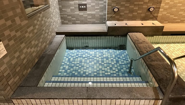 水風呂（公式施設紹介）
