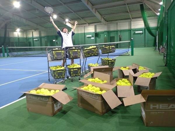 テニス　スクール　ボール